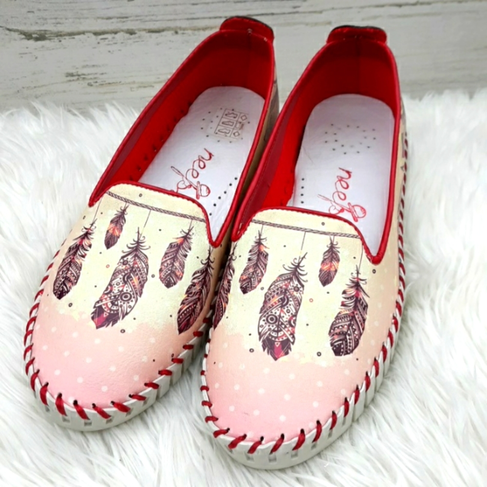 EUC NEEFS SLIP ON SHOES